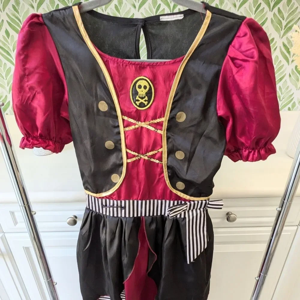 Girls Pirate Dress up costume sz 12-16 Halloween vibes Tween